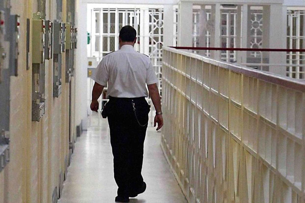 Pay rise: Prison guards in London will be given a salary boost: PA