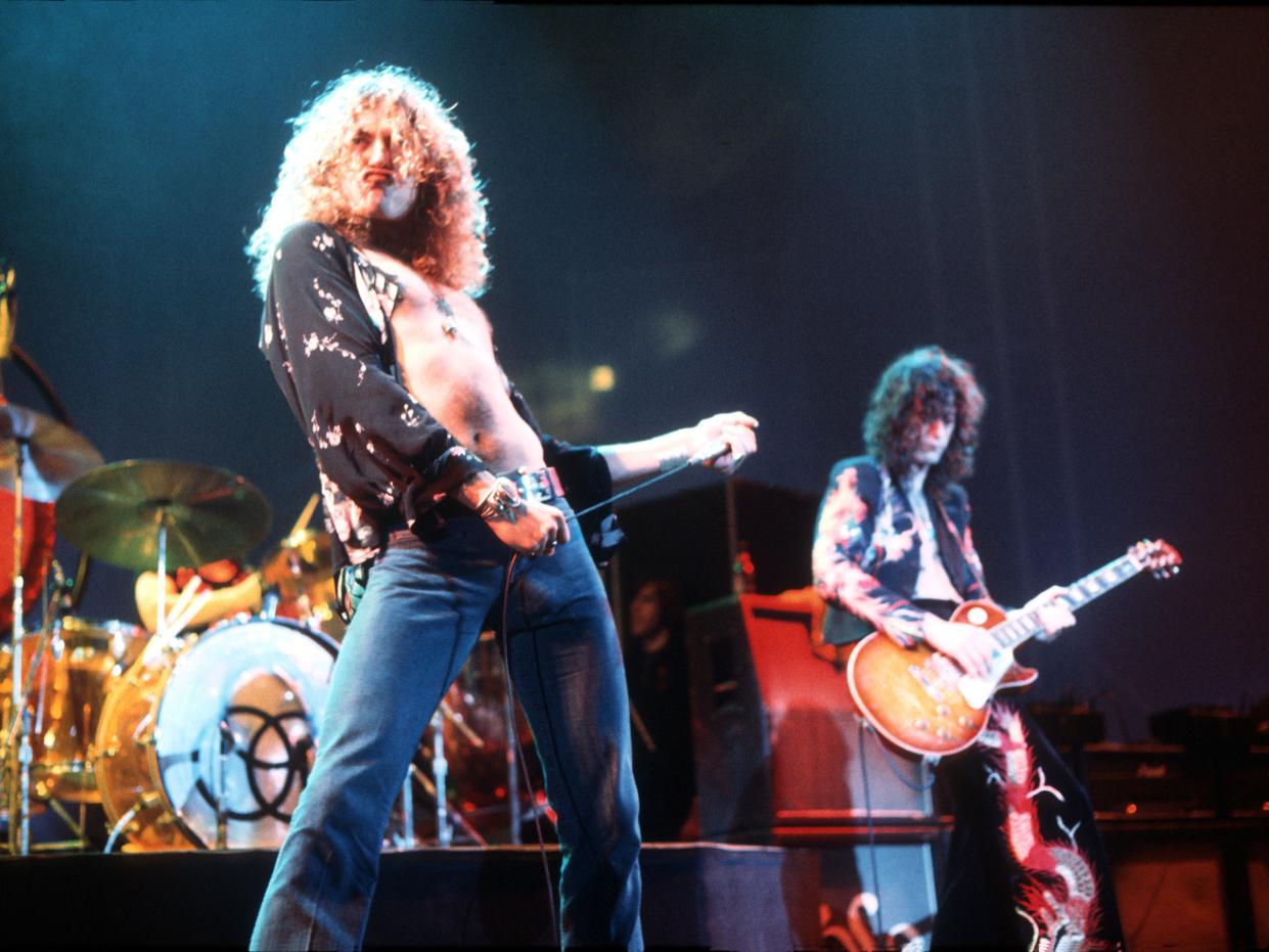 Robert Plant and Jimmy Page on stage (Shutterstock)