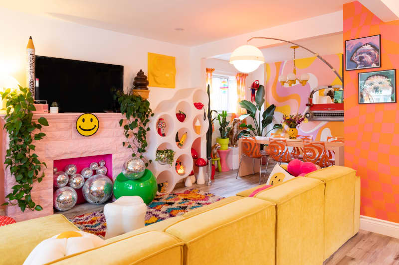 Arched lamp in colorful living room.