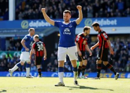 Britain Football Soccer - Everton v AFC Bournemouth - Barclays Premier League - Goodison Park - 30/4/16 Everton's Tom Cleverley celebrates their second goal Action Images via Reuters / Jason Cairnduff Livepic