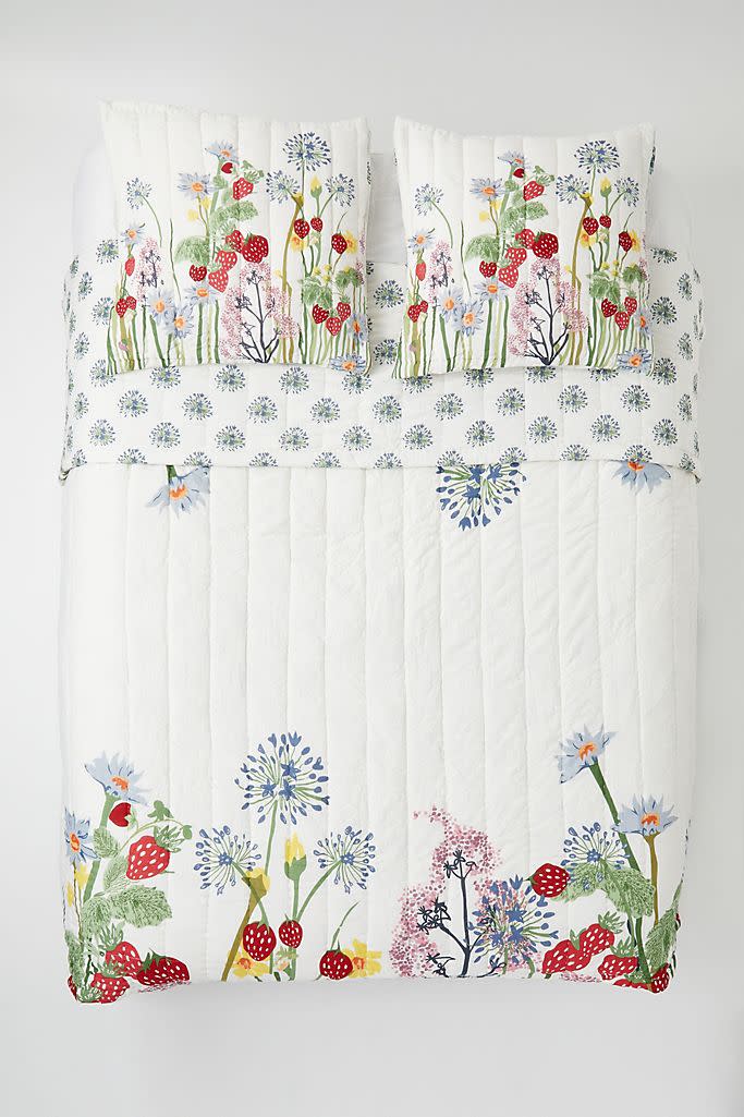 Alice Archer x Anthropologie Quilt. (Anthropologie)