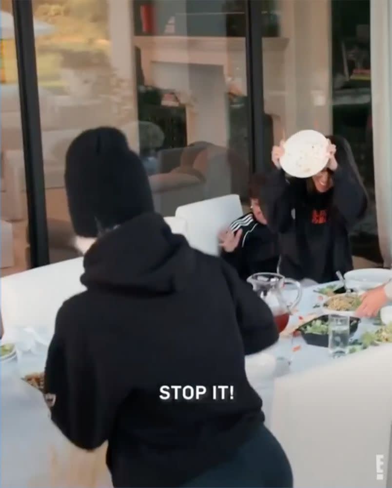 Keeping Up With The Kardashians - Food Fight | E! Entertainment