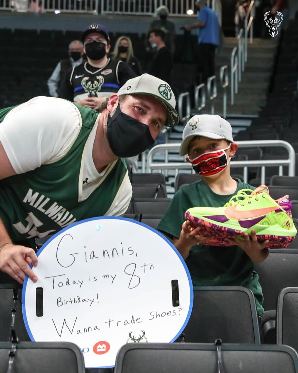 Giannis Antetokounmpo Gifts His Sneakers to 8-Year-Old Fan at Bucks Game