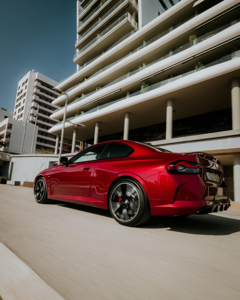 2025 bmw 2 series rear