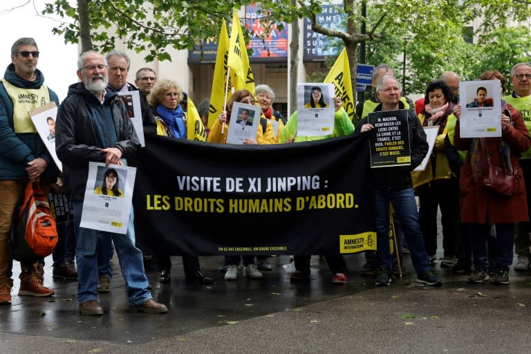 Manifestation d'Amnesty International à Paris avant la venue du président chinois Xi Jinping, le 4 mai 2024 (Geoffroy VAN DER HASSELT)