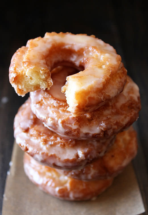 <strong>Get the <a href="http://www.handletheheat.com/2014/05/old-fashioned-sour-cream-doughnuts.html#_a5y_p=1742633" target="_blank">Old-Fashioned Sour Cream Doughnuts recipe</a> from Handle The Heat</strong>