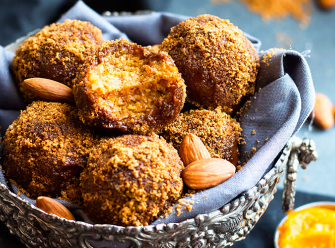 No-Bake Pumpkin Pie Balls