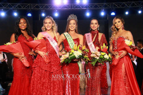 Day (second from the right) wins first runner-up