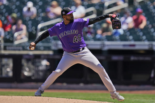 Mets' Marcus Stroman pitches gem, makes spectacular defensive play in win  vs. Rockies 