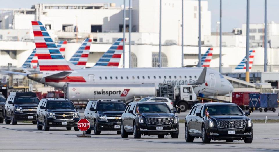 A motorcade makes its way on the tarmac for the arrival of President Joe Biden at Miami International Airport on Tuesday, Jan. 30, 2024, in Miami, Fla. Biden is attending a fundraiser in Coral Gables.