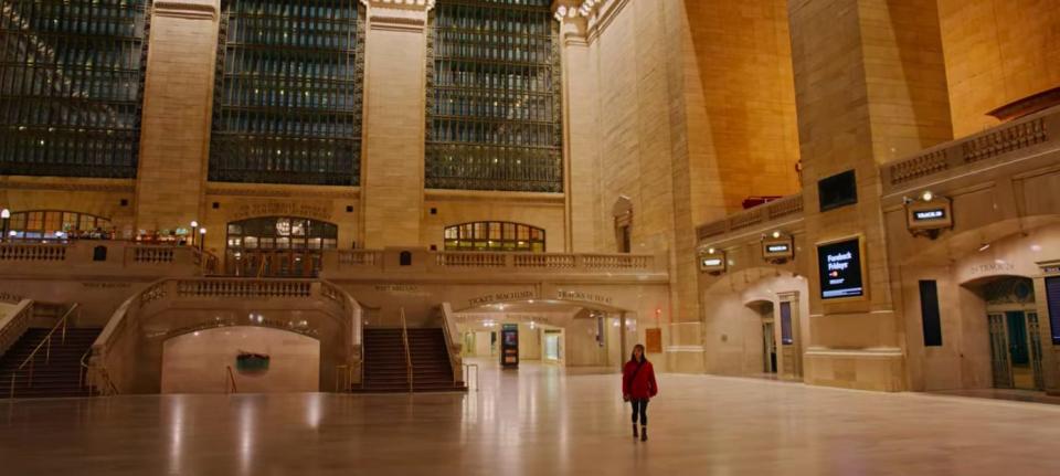 Dash and Lily - empty grand central