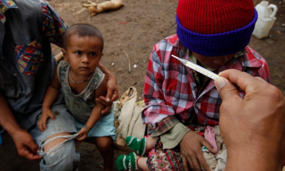 Khmer families in Andong Thma participate in a malaria screening initiative