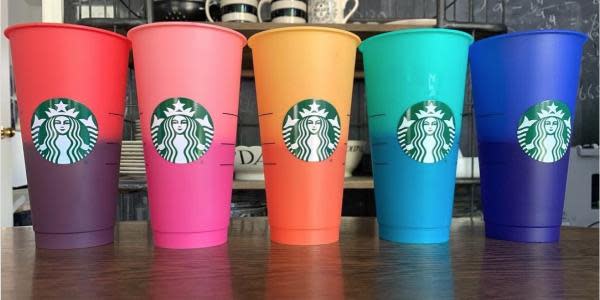 Por esta razón los vasos especiales de Starbucks son tan exitosos