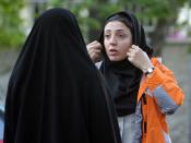 <p>Si cet acte peut paraître anodin, il a fait grand bruit en Iran car il est d’ordinaire interdit dans cette République islamique. Crédit photo : Majid Saeedi via Getty Images </p>