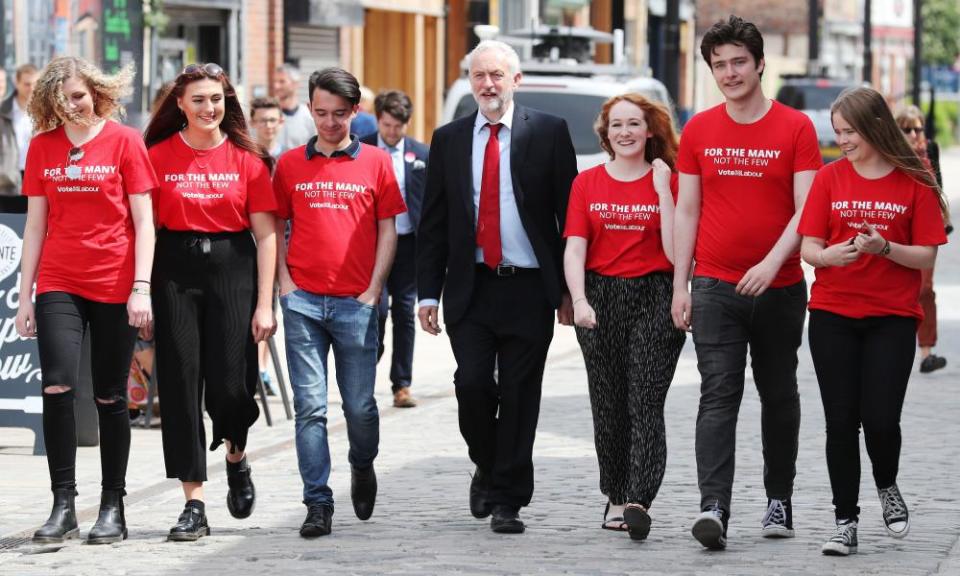 Jeremy Corbyn with young Labour supporters campaigning in Hull