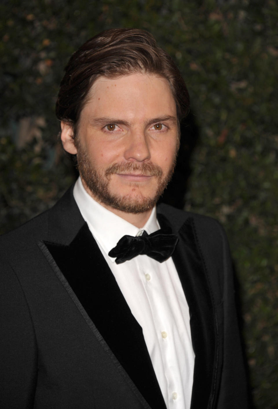 <p>Ebenfalls ein Deutschland-Export: Daniel Brühl. Der Mime erhielt 2014 sogar eine Nominierung als Bester Nebendarsteller bei den Golden Globes für seine Darstellung als Niki Lauda in “Rush – Alles für den Sieg”. (Bild-Copyright: John Shearer/Invision/AP)</p>