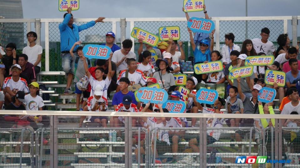 溜冰現場票都賣光。（圖／吳政紘攝）