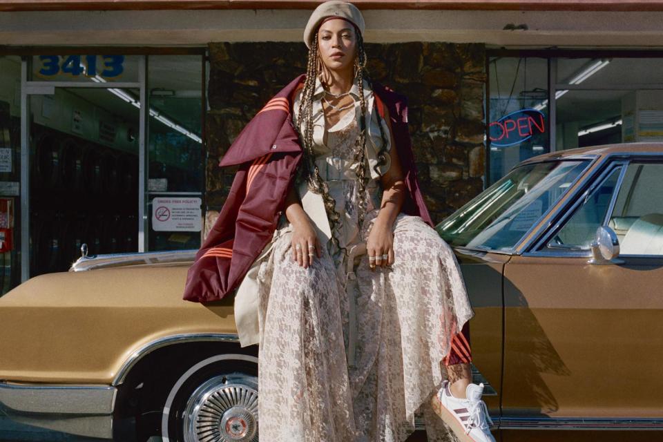 Beyonce stars in the January issue of ELLE UK: ELLE UK/ MELINA MATSOUKAS