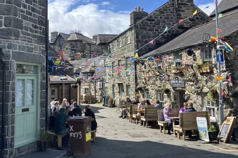 Enjoy a drink at the Torrent Walk Hotel in Dolgellau