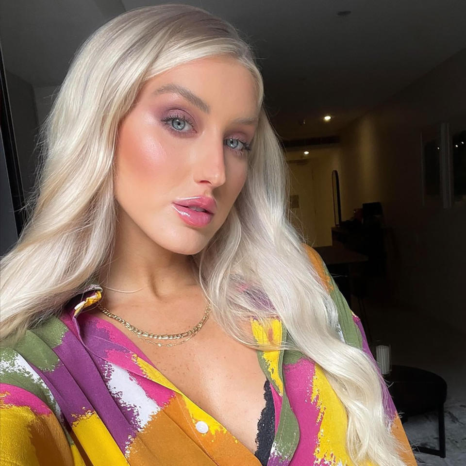 MAFS' Samantha Moitzi made a surprise Tinder admission during an Instagram Q&A. Photo: Instagram/Samantha Moitzi