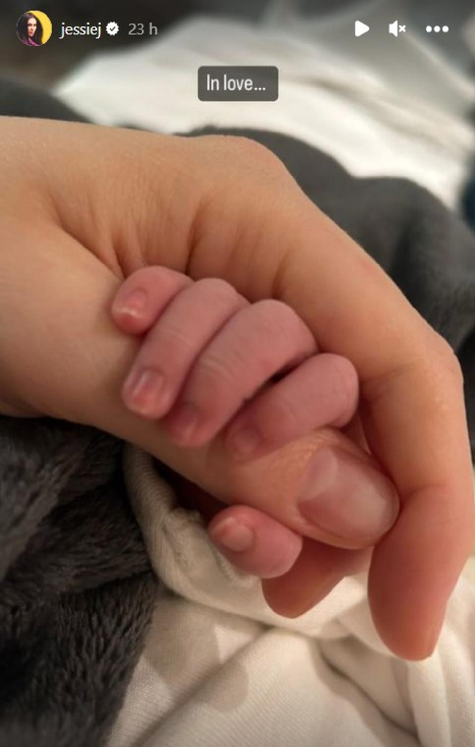 The singer shared a sweet photo of her son’s hand (Instagram/Jessie J)