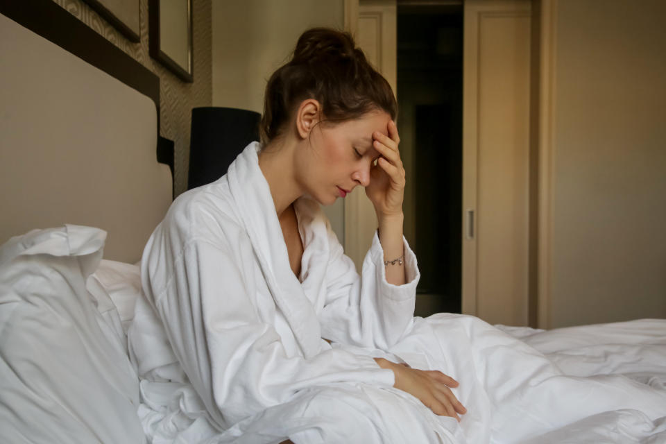 La menopausia significa el fin de etapa reproductiva de la mujer. Ocurre cuando se agotan los oocitos, células precursoras de los óvulos, y hay un descenso de estrógenos, las hormonas sexuales femeninas.(Foto: Getty)