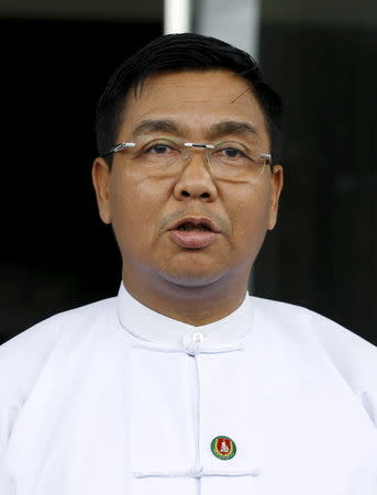 Pike Htwe one of the spokeperson for the Union Solidarity and Development Party talks to the media during a news conference in their party head office in Naypyitaw, August 13, 2015. REUTERS/Soe Zeya Tun