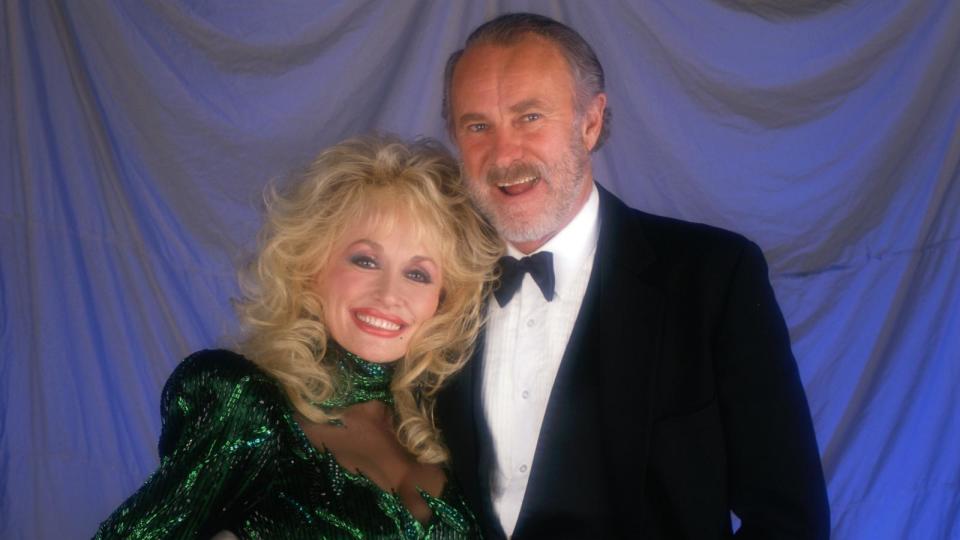 PHOTO: Dolly Parton and Dabney Coleman in 1988.  (Disney via Getty Images)