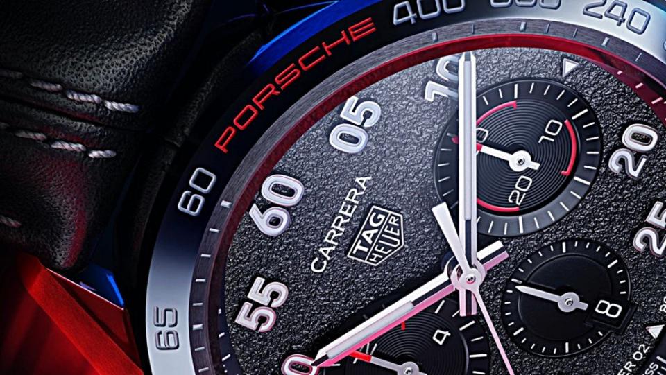 PORSCHE與TAG Heuer宣布新的戰略合作關係，並推出聯名計時碼表