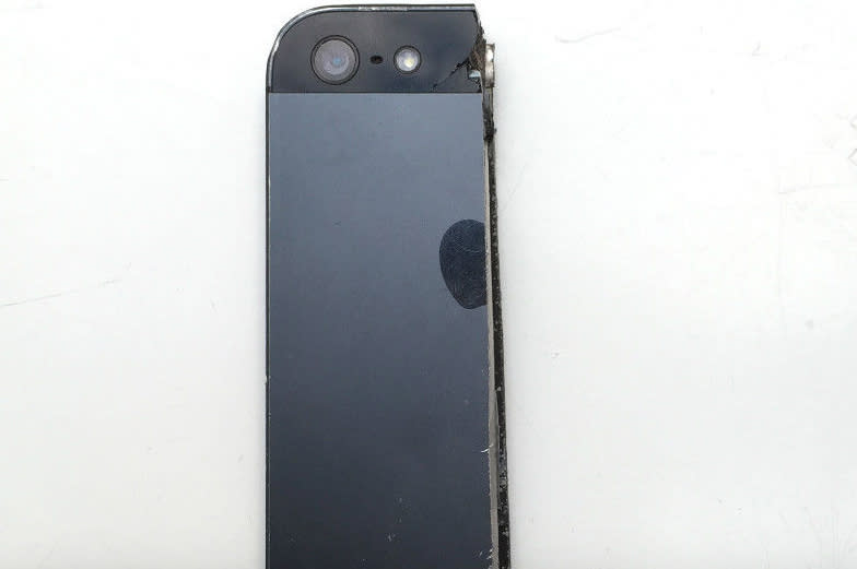 half-an-iphone-5-der-juli-ebay