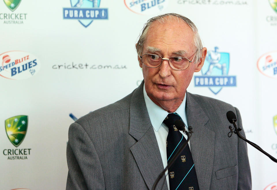 Brian Booth speaking during the 2007-08 State Cricket Awards.