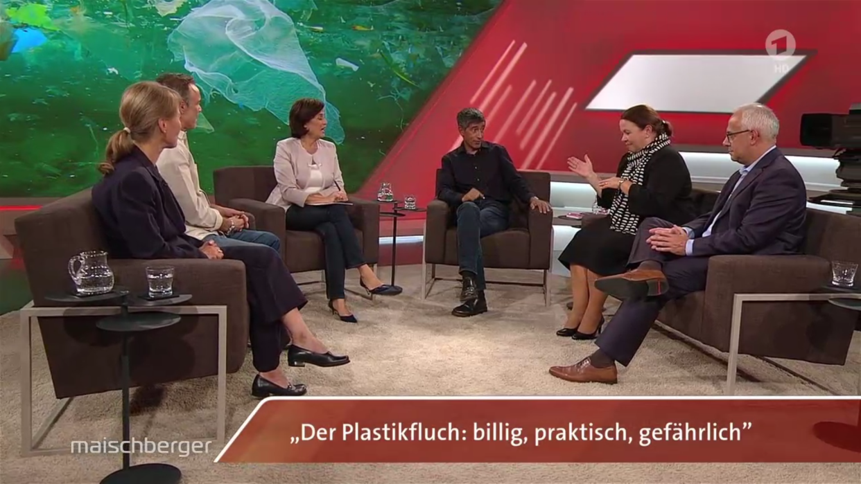 Hannes Jaenicke redet sich immer wieder in Rage bei Sandra Maischberger. Er fordert Initiative von der Politik, ein Plastik-Verbot muss her. Foto: Screenshot / ARD