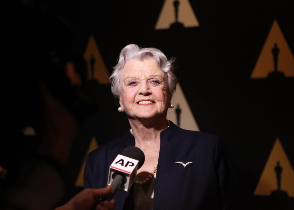 Angela Lansbury attends the 25th Anniversary screening of ‘Beauty and the Beast’ (Getty Images)