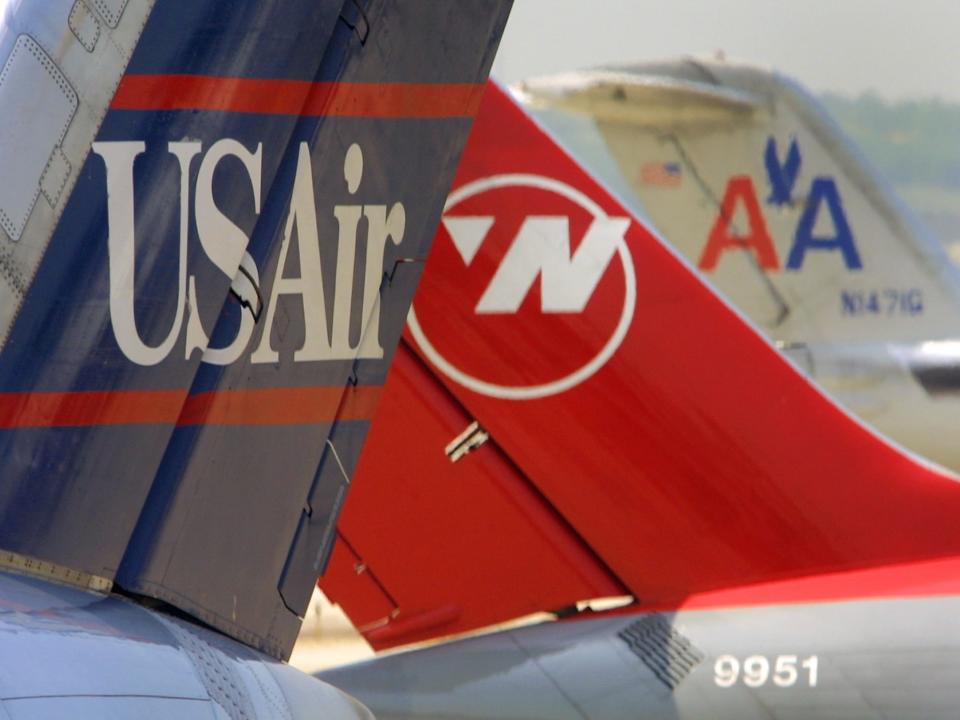 Airlines tails of the 2000s