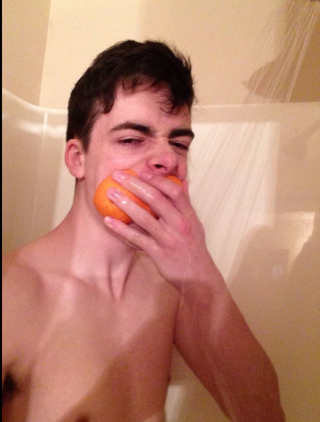 This bizarre “Shower Orange” subreddit has thousands hooked on the world’s juiciest trend