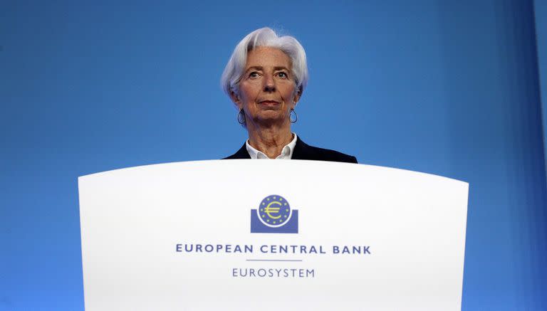 En esta foto de archivo tomada el 10 de marzo de 2022, Christine Lagarde, presidenta del Banco Central Europeo (BCE), ofrece una rueda de prensa tras la reunión del consejo de gobierno del BCE en Fráncfort del Meno, oeste de Alemania.