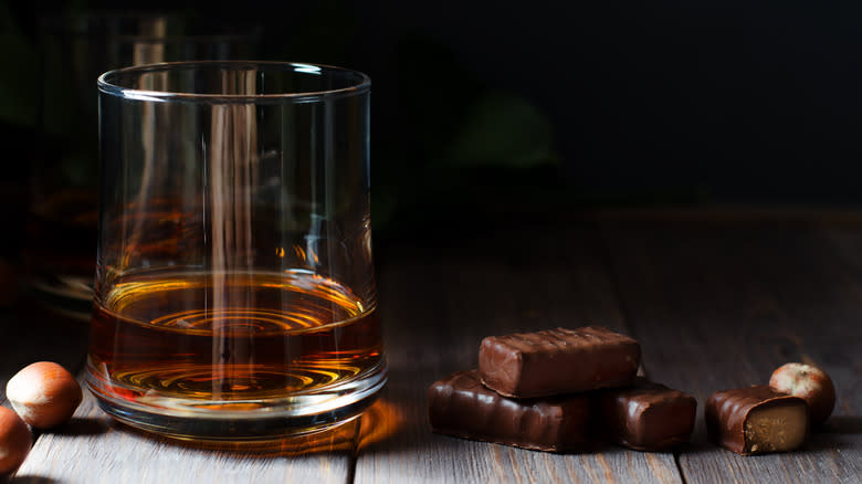 bourbon with chocolate pieces