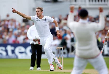 Cricket - England v Australia - Investec Ashes Test Series Fourth Test - Trent Bridge - 6/8/15 England's Stuart Broad celebrates after taking the wicket of Australia's Chris Rogers (not pictured) which is the 300th test wicket of his career Action Images via Reuters / Paul Childs Livepic