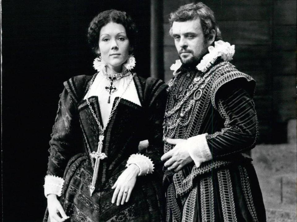 Anthony Hopkins and Diana Rigg in 'Macbeth' at the Old Vic, 1972 (Alamy)