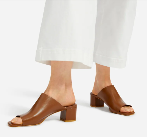 Everlane's Summer Sale has tons of popular shoes at heavy discounts.