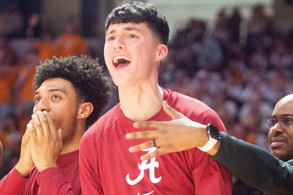 Alabama guard Kai Spears (32) protests a foul call against the Crimson Tide during a basketball game between the Tennessee Volunteers and the Alabama Crimson Tide held at Thompson-Boling Arena in Knoxville, Tenn., on Wednesday, Feb. 15, 2023.