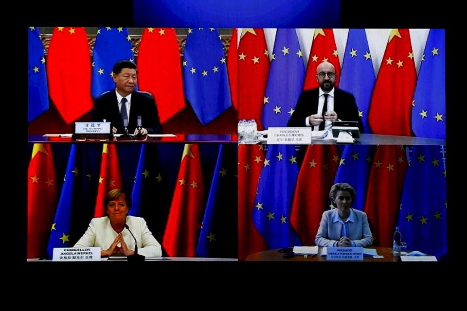 歐盟輪值主席國德國總理梅克爾、歐盟執委會主席范德賴恩、以及歐洲理事會主席米歇爾14日與中國國家主席習近平舉行視訊峰會。 (圖:歐盟推特)