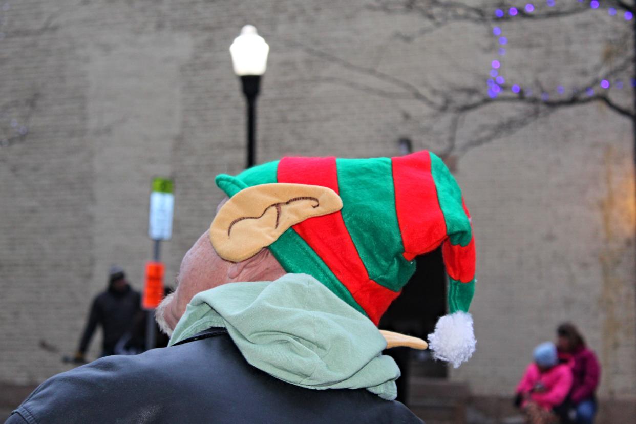 Lafayette Christmas parade unofficially starts with demonstration