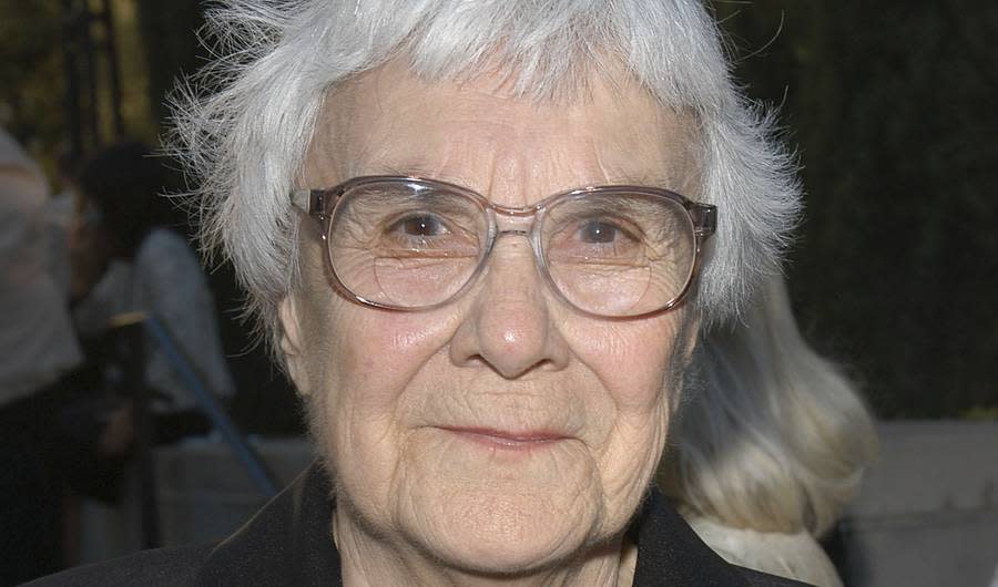 Harper Lee Facts: 7 Things You May Not Know About the Late 'To Kill a  Mockingbird' Author