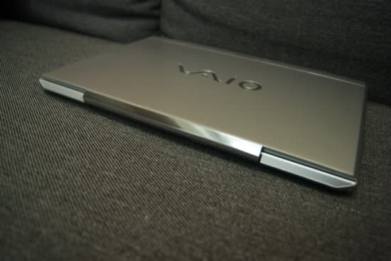 經濟商務筆電選擇 Sony VAIO S銀色開箱