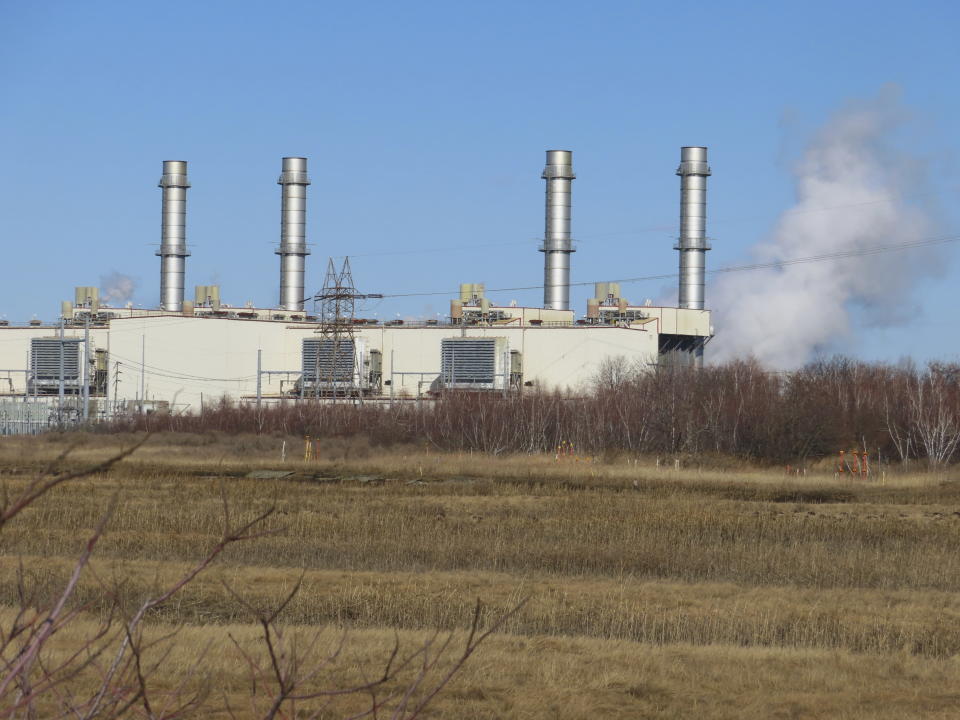 A gas-fired power plant operates in Linden N.J. on Feb. 29, 2024. . A measure being considered by New Jersey lawmakers that would place a question on the November general election ballot asking whether New Jersey's Constitution should be amended to guarantee citizens the right to a clean environment was advanced by a state Senate committee on March 14, 2024. (AP Photo/Wayne Parry)