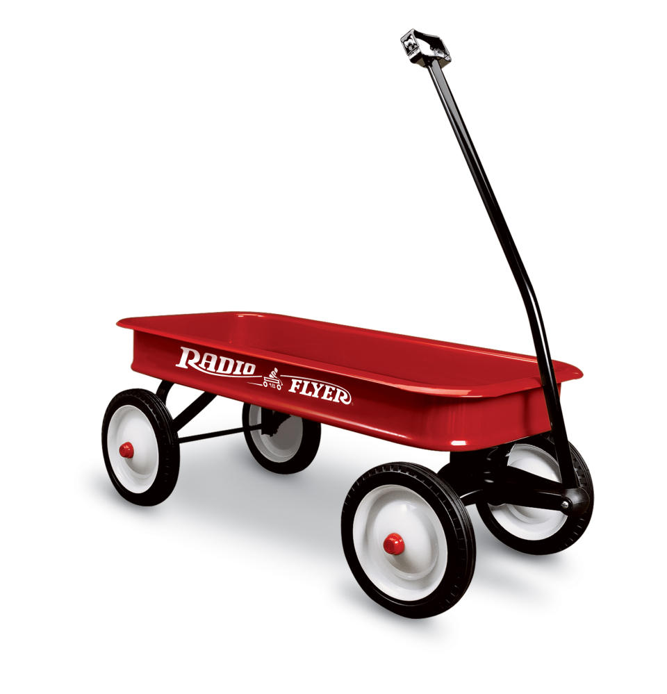 Radio Flyer Classic Red Wagon (Photo: Walmart)