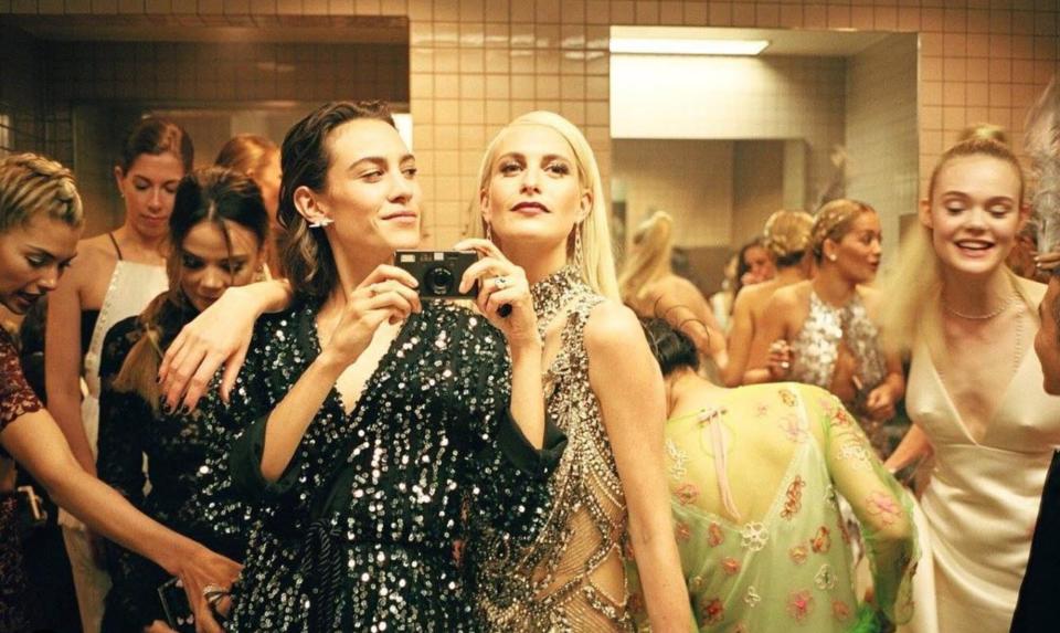 Alexa Chung, Poppy Delevigne, Elle Fanning 2016 Met Gala Bathroom Selfie