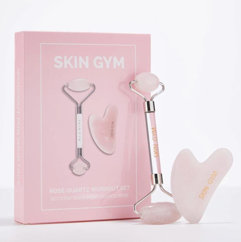 Find this <a href="https://fave.co/3bwnV3N" target="_blank" rel="noopener noreferrer">Skin Gym Rose Quartz Workout Set for $49 at Skin Gym</a><a href="https://fave.co/3bwnV3N" target="_blank" rel="noopener noreferrer">﻿</a>.