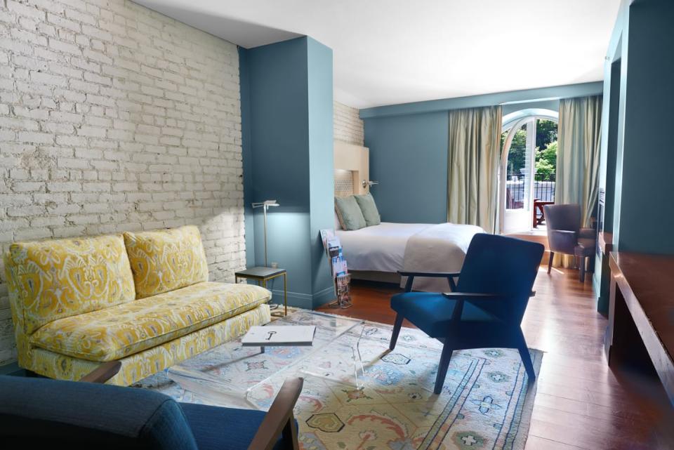 <div class="inline-image__caption"><p>Chambre Luxe Terrace room at Auberge Saint-Antoine.</p></div> <div class="inline-image__credit">Francis Fontaine</div>